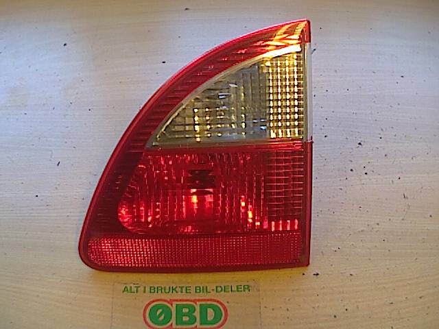 Baklykt høyre indre til Ford Galaxy, 2001-2006 (Type II) (FORD|1108923)