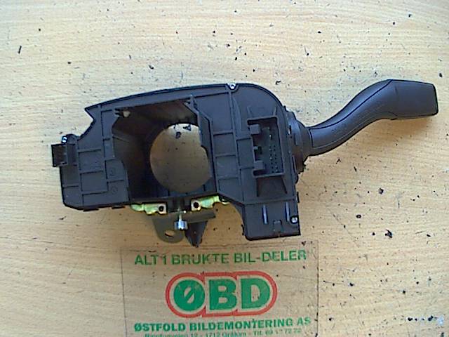 Bryter blink til Audi A6 2005-2008 (Type III, Fase 1) (C6) (C6) (AUDI|4E0 953 513 K|)