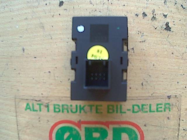Bryter diverse til Audi A6 2005-2008 (Type III, Fase 1) (C6) (C6) (AUDI|4F0927123A|)