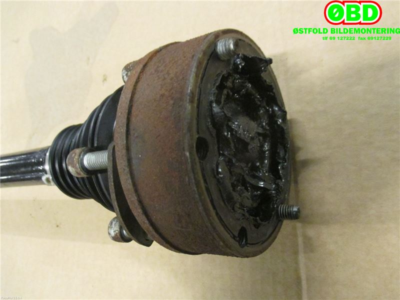Drivaksel høyre bak til VW Tiguan 2007-2011 (Type I, Fase 1)  (VOLKSWAGEN|1K0 501 204 F|1K0 501 204 FX|)