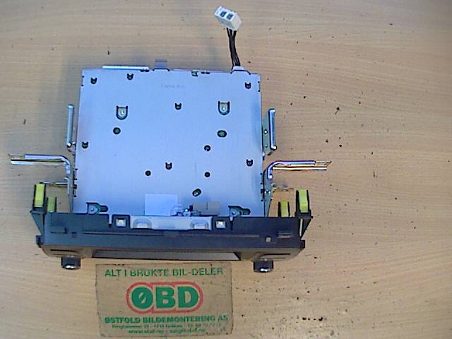 Bilstereo navigasjon til Toyota Auris 2013-2015 (Type II, Fase 1)  (TOYOTA|8614002330|)