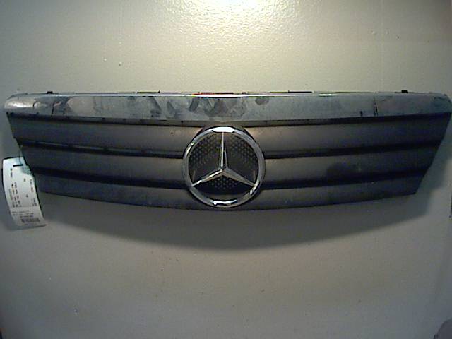 Grill til Mercedes A-Klasse 1998-2004 (W168) (W168) (MERCEDES|A 168 888 00 60|A 168 888 02 60|)