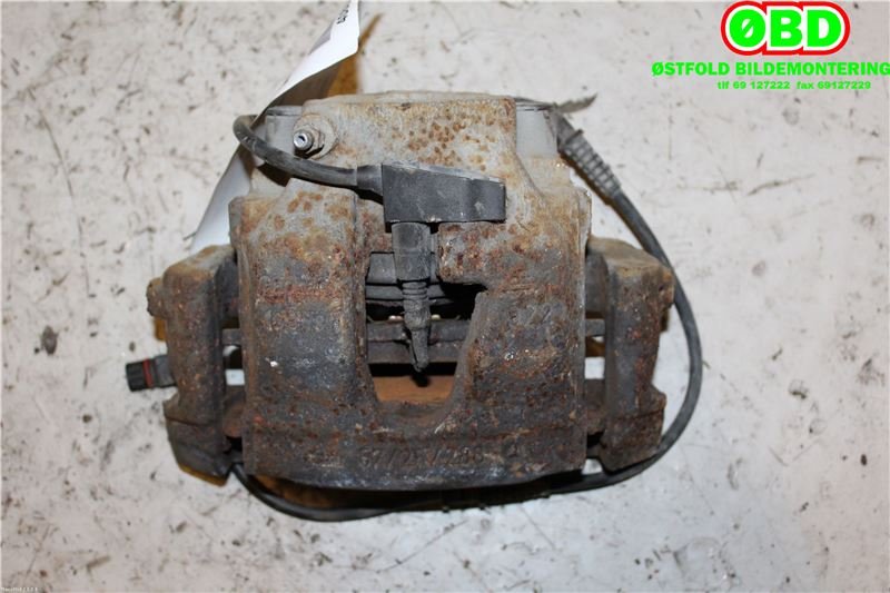 Bremsecaliper høyre foran til Mercedes SLK 1997-2004 (R170) (R170) (MERCEDES|A 001 420 30 83|)