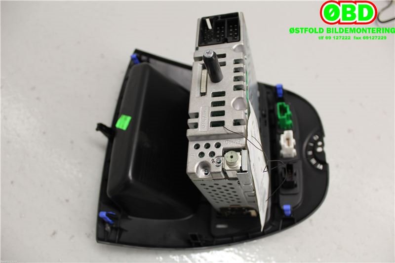 Bilstereo til Peugeot 107 2006-2014  (PEUGEOT|6564K6||861200H010)