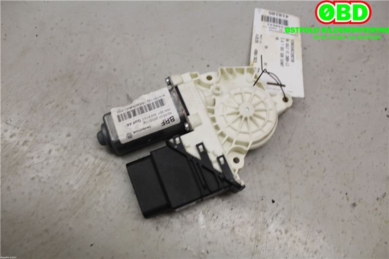 Ruteheis høyre bak til VW Golf VI 2008-2012  (VOLKSWAGEN|5K0 959 704 C||5K0959704C)