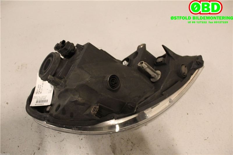 Frontlykt venstre halogen til Nissan Primastar 2006-2014  (NISSAN|2606000Q0B|2606000Q0F|8200701354)