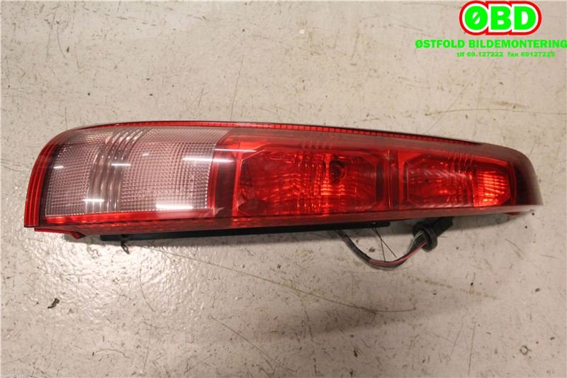 Baklykt venstre til Nissan X-Trail 2002-2007 (T30) (T30) (NISSAN|26555EQ025|26555EQ00B|)