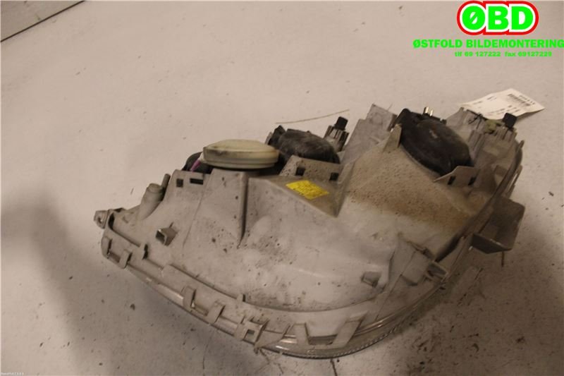 Frontlykt høyre halogen til Mercedes A-Klasse 1998-2004 (W168) (W168) (MERCEDES|A 168 820 10 61||1688201061)