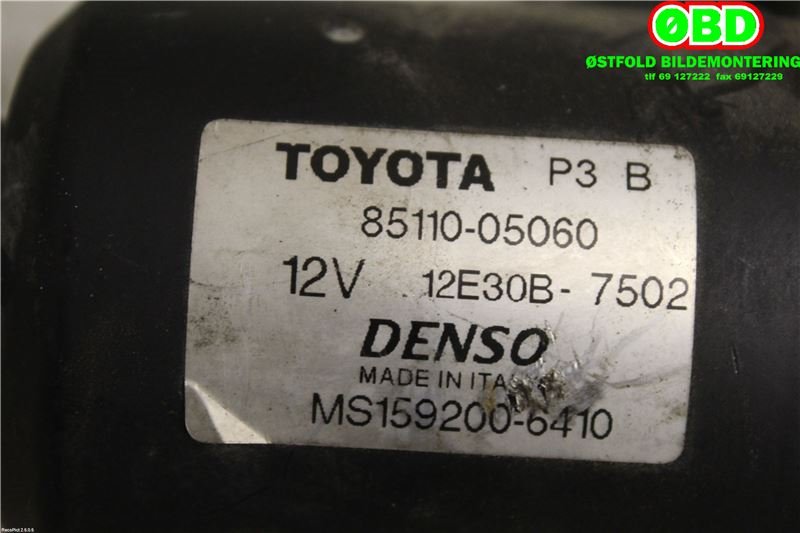 Viskermotor frontrute til Toyota Avensis 2003-2008 (Type II)  (TOYOTA|8511005060|851101A040)
