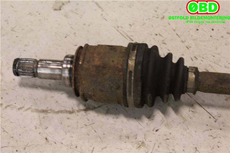 Drivaksel høyre bak til Toyota RAV4 2006-2009 (Type III, Fase 1)  (TOYOTA|4233042050|)