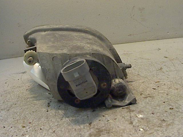Tåkelykt venstre foran til Toyota RAV4 2000-2006 (Type II)  (TOYOTA|8122142020|)