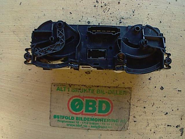 Varmeapparat betjening til Mitsubishi Colt 2004-2008 (Type VII, Fase 1)  (MITSUBISHI|7820A261|)