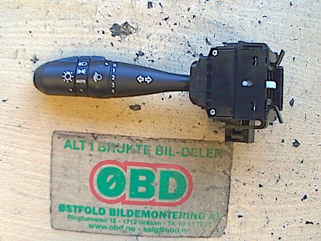 Bryter blink til Mitsubishi Colt 2004-2008 (Type VII, Fase 1) (MITSUBISHI|8614A074XA|)