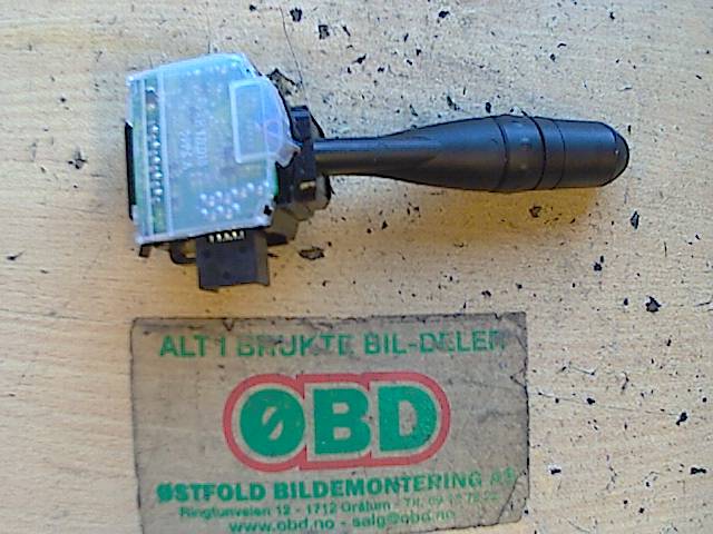 Bryter blink til Mitsubishi Colt 2004-2008 (Type VII, Fase 1) (MITSUBISHI|8614A074XA|)