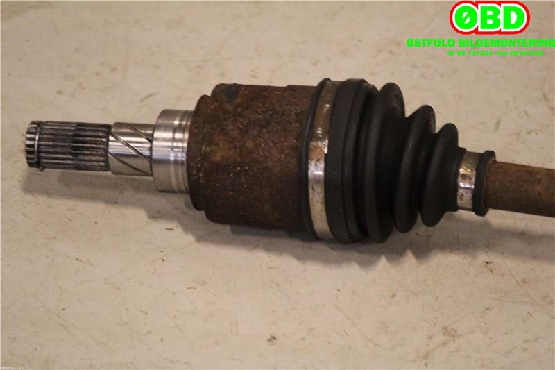 Drivaksel venstre bak til Nissan Qashqai 2007-2010 (Type I, Fase 1)  (NISSAN|39600JD60B|)