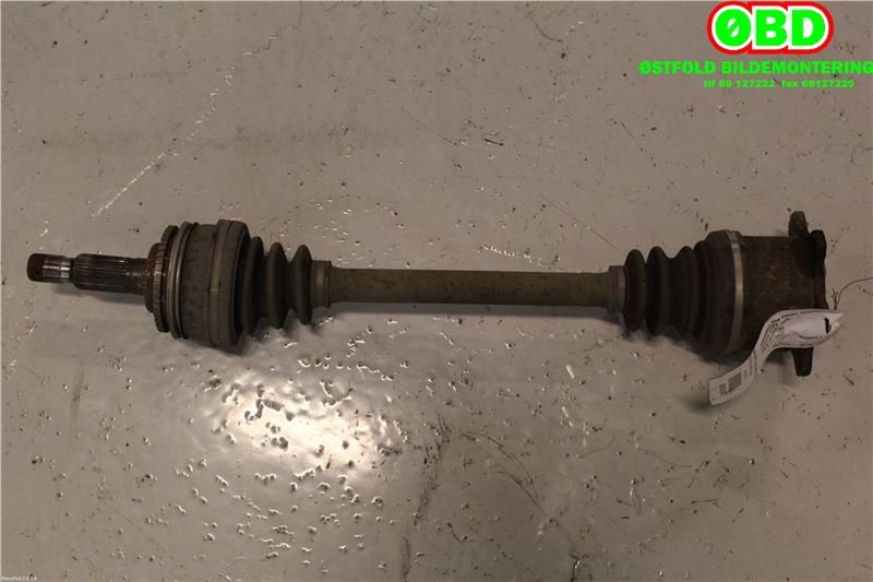 Drivaksel venstre bak til Toyota Hiace, 2007-2012 (Fase 3) (TOYOTA|)