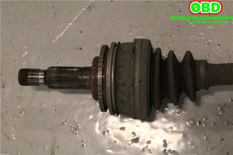 Drivaksel venstre bak til Toyota Hiace 2007-2012 (Fase 3) (TOYOTA|)