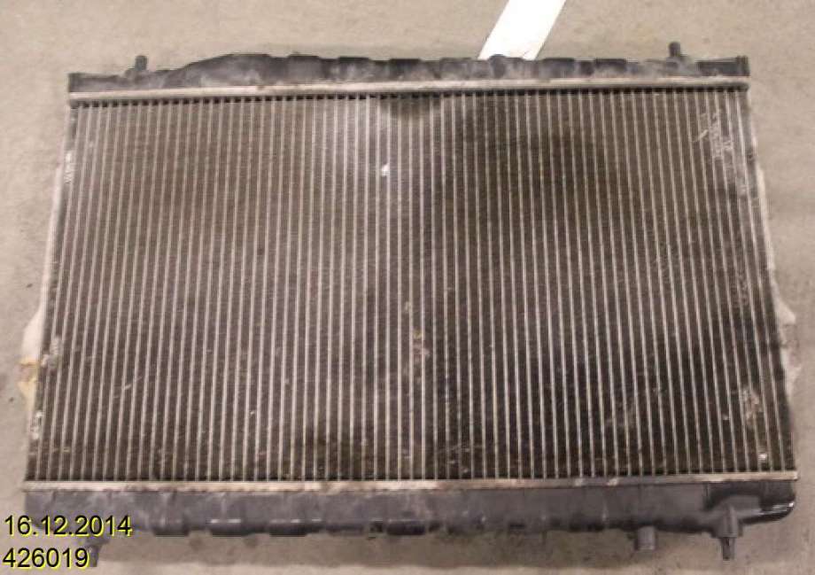 Radiator (automat gir) til Hyundai Trajet 2001-2007 (HYUNDAI|253103A201|)