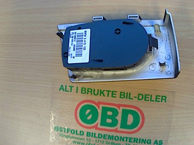 Bryter lys til BMW X3 2003-2006 (Fase 1) (E83) (E83) (BMW|61313405705|)