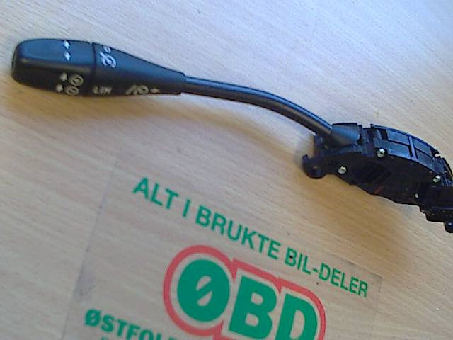 Bryter cruise control til Mercedes B-Klasse 2008-2011 (Fase 2) (W245) (W245) (MERCEDES|A 169 545 00 04|)