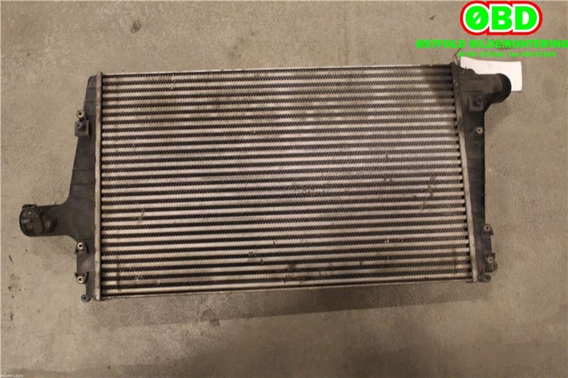 Intercooler til Audi A6 2001-2004 (Type II, Fase 2) (C5) (C5) (AUDI|4B0 145 805 A|)