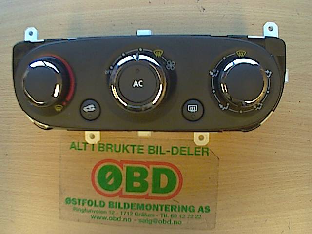 Varmeapparat betjening til Renault Clio, 2012-2016 (Type IV, Fase 1)  (RENAULT|)