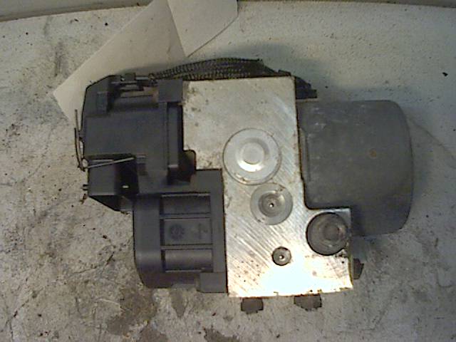 ABS sentral til Subaru Forester 2002-2005 (Type II, Fase 1) (SUBARU|27594SA010|27594SA011|)
