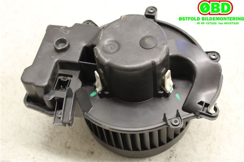 Varmeapparat motor til Mercedes C-Klasse 2000-2004 (Fase 1) (W203) (W203) (MERCEDES-BENZ / C 220 CDI|A 203 820 26 14|)