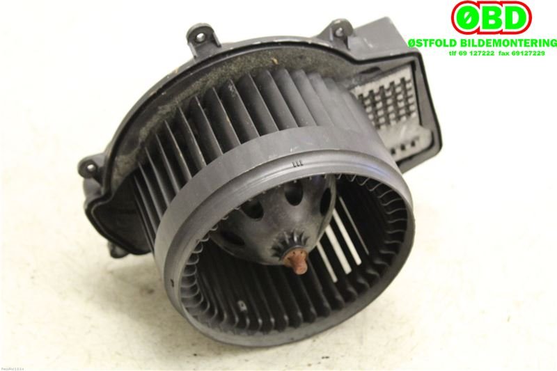 Varmeapparat motor til Mercedes C-Klasse 2000-2004 (Fase 1) (W203) (W203) (MERCEDES-BENZ / C 220 CDI|A 203 820 26 14|)