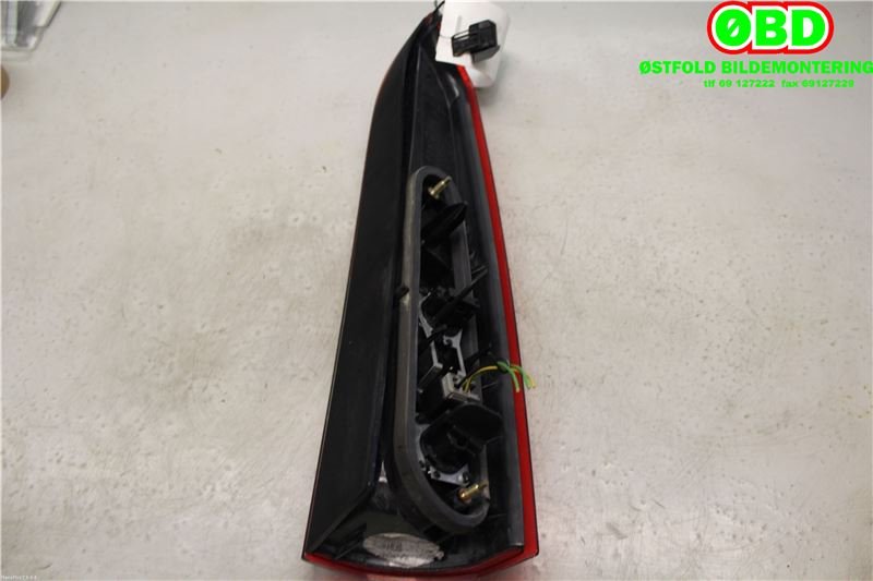 Baklykt venstre til Volvo V70 2000-2004 (Type II, Fase 1)  (VOLVO|9483688|)