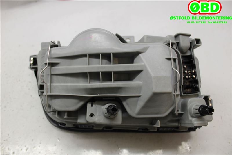 Frontlykt venstre halogen til Mercedes C-Klasse 1993-2000 (W202) (W202)