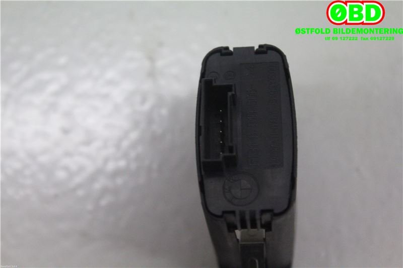 Bryter nødblink til BMW X3 2003-2006 (Fase 1) (E83) (E83) (BMW|61316919506|)