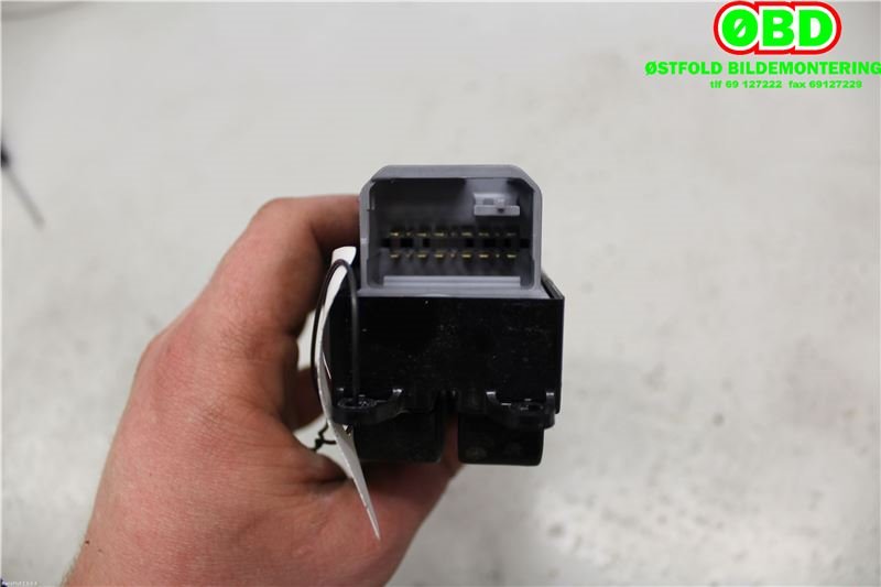 Bryter ruteheis til Toyota Prius 2004-2009 (Type II) (COMBI) (COMBI) (8482047050|)