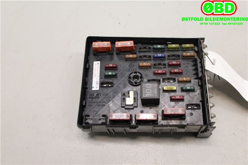 Sikringsboks til VW Passat, 2005-2010 (B6) (B6) (VOLKSWAGEN|3C0 937 125)