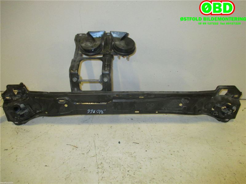 Frontplate øvre til Mercedes C-Klasse, 2000-2004 (Fase 1) (W203) (W203) (MERCEDES-BENZ C 180|A 203 620 43 72)