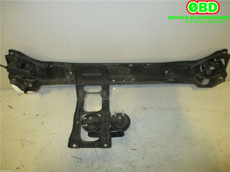 Frontplate øvre til Mercedes C-Klasse 2000-2004 (Fase 1) (W203) (W203) (MERCEDES-BENZ C 180|A 203 620 43 72|)