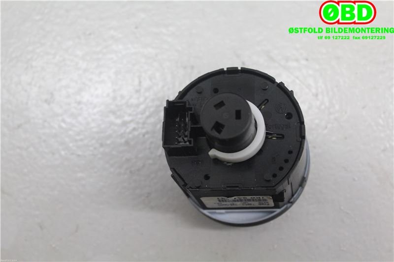 Bryter lys til VW Passat 2005-2010 (B6) (B6) (VOLKSWAGEN|1K0 941 431 AR||1K0941431)