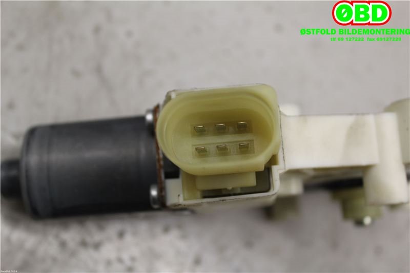 Ruteheis til Ford Kuga 2013-2019  (FORD||0130822286|6M2114553B)