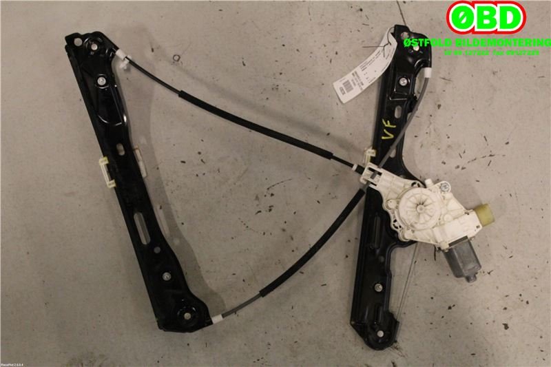 Ruteheis venstre foran til BMW 1-Serie 2004-2011 (E81/E82/E87/E88) (E81/E82/E87/E88) (BMW|51 33 7 138 465|67 62 6 927 027|)