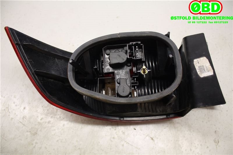 Baklykt venstre til Renault Laguna 2001-2005 (Type II, Fase 1)  (RENAULT|8200002473|)