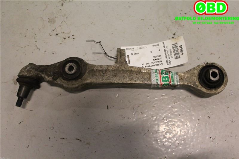 Bærebru høyre foran nedre til Audi A6 1997-2001 (Type II, Fase 1) (C5) (C5) (AUDI A6 AVANT 2.5 TDI Q|4D0 407 151 P|)