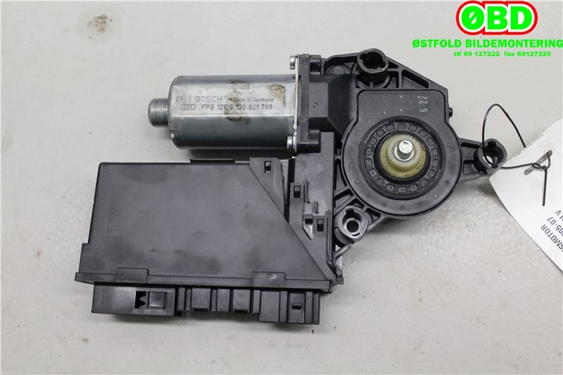 Ruteheis høyre bak til Audi A4 2004-2008 (Type III) (B7) (B7) (AUDI|8E0 959 802 E||8E0959802A)