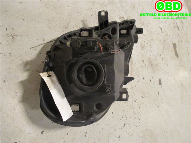 Frontlykt venstre halogen til Renault Trafic 2006-2014  (RENAULT|8200701352|93859827)