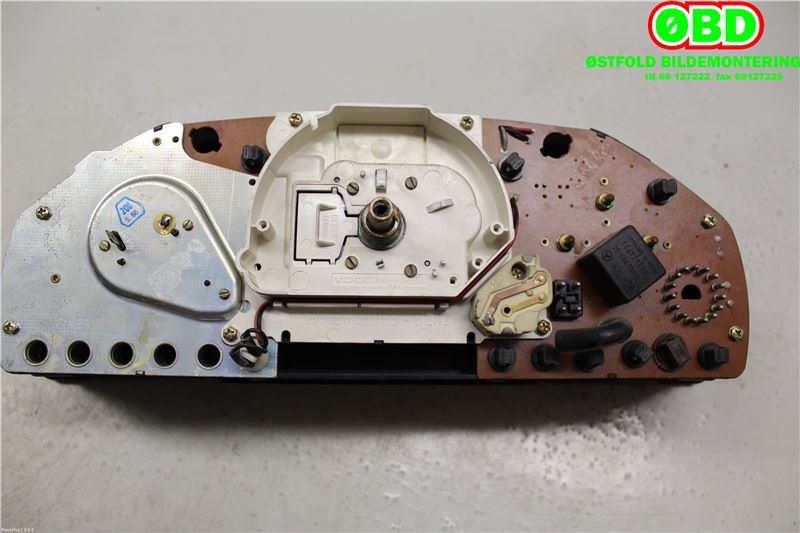 Instrumentpanel til Mercedes 124 1986-1995 (W124) (W124) (A 124 540 90 47|)