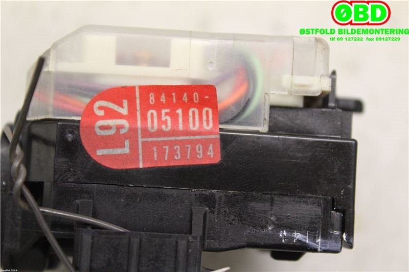 Bryter blink til Toyota Avensis 2003-2008 (Type II)  (TOYOTA|8414005100|)