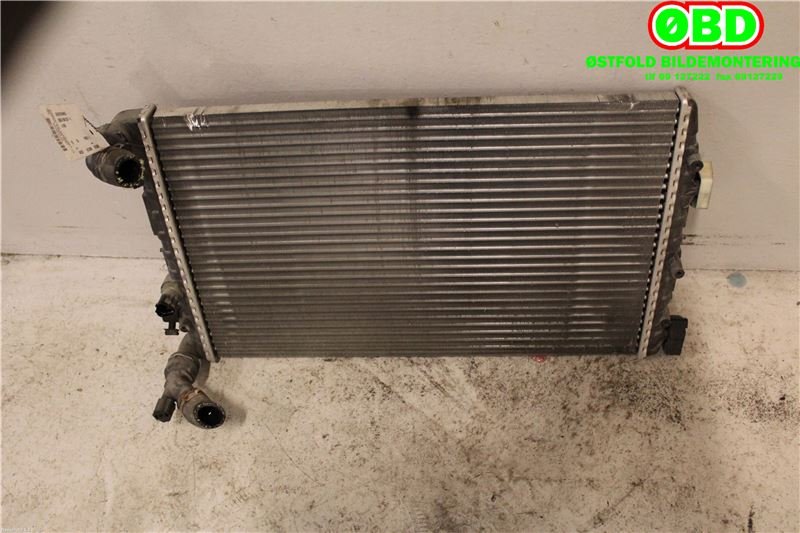 Radiator (manuell gir) til Škoda Fabia 2007-2010 (Type II, Fase 1) (SKODA|6Q0 121 253 R|)