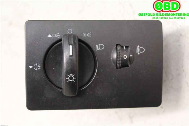 Bryter lys til Ford Focus 2008-2010 (Type II, Fase 2)  (FORD|1471869||7M5T13A024EA)