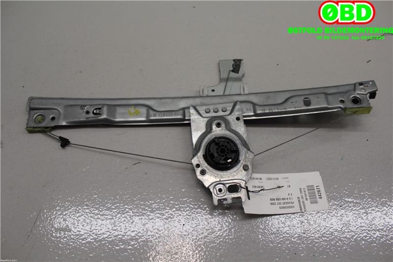 Ruteheis til Peugeot 207 2006-2012  (PEUGEOT|9221X1|9221FT|9681181980)