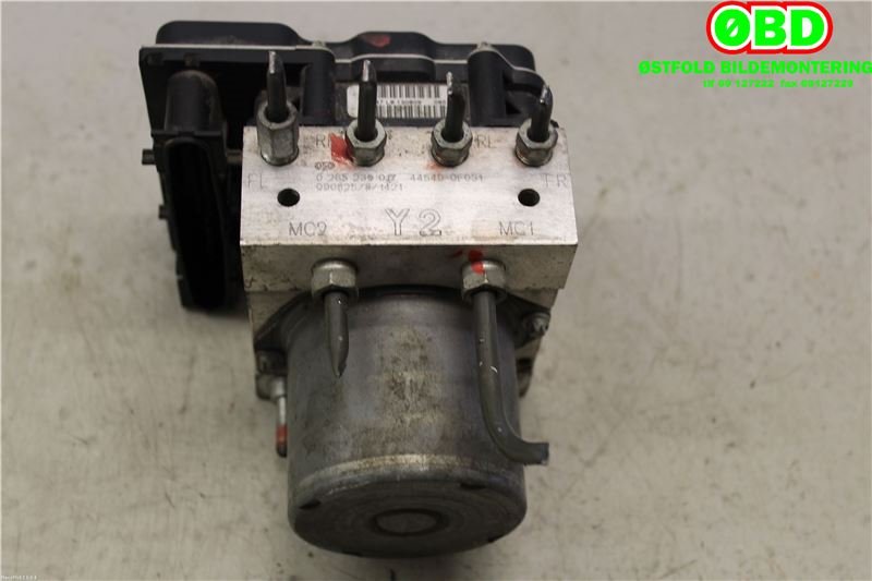 ABS sentral til Toyota Verso, 2009-2016 (Type III)  (TOYOTA|440500F041)
