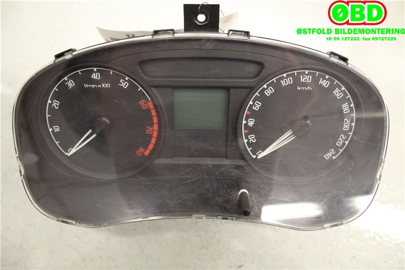 Instrumentpanel til Škoda Fabia, 2007-2010 (Type II, Fase 1)  (SKODA|5J0 920 801 B)